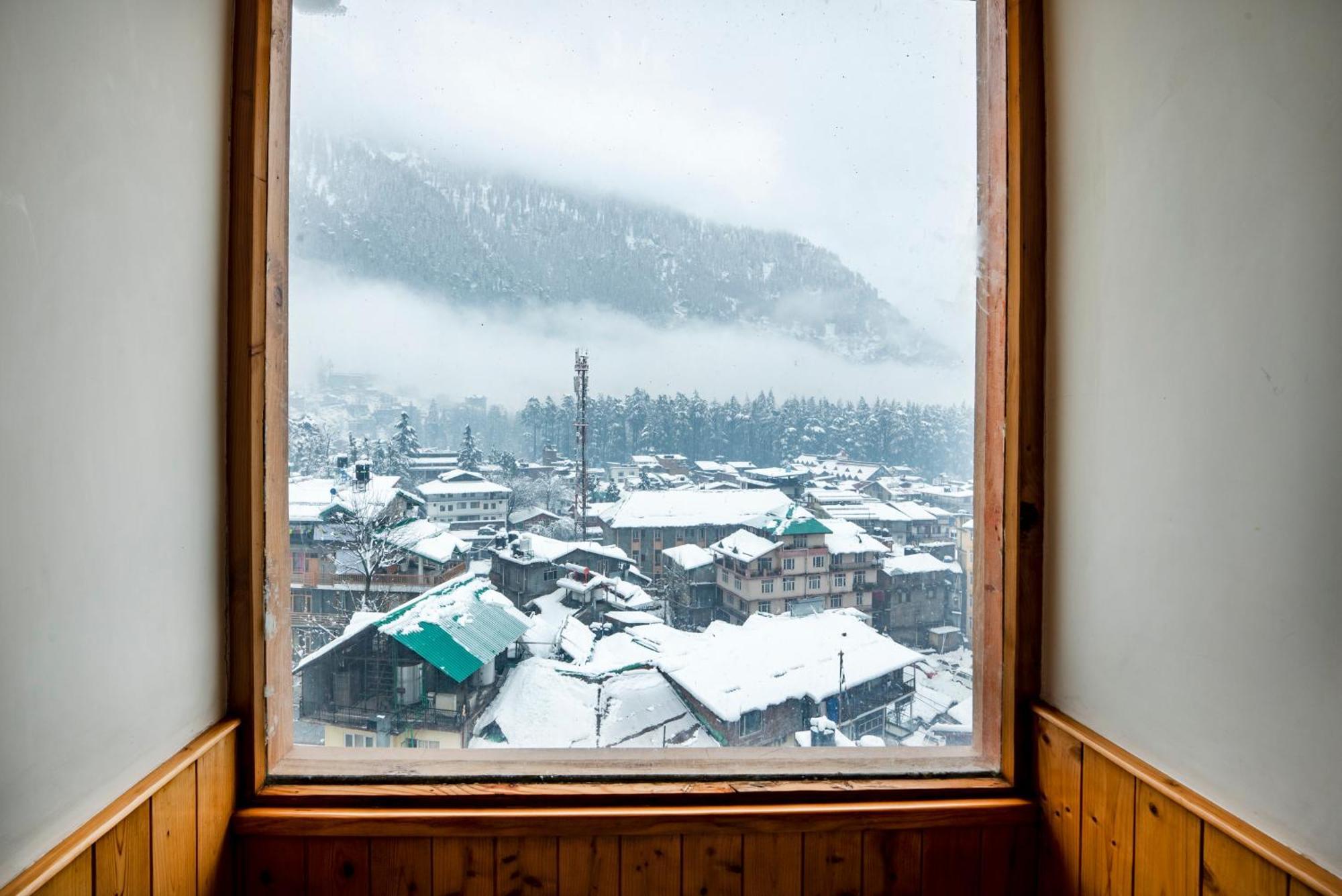 Treebo Premium Sattva With Mountain View Hotel Manali  Ngoại thất bức ảnh
