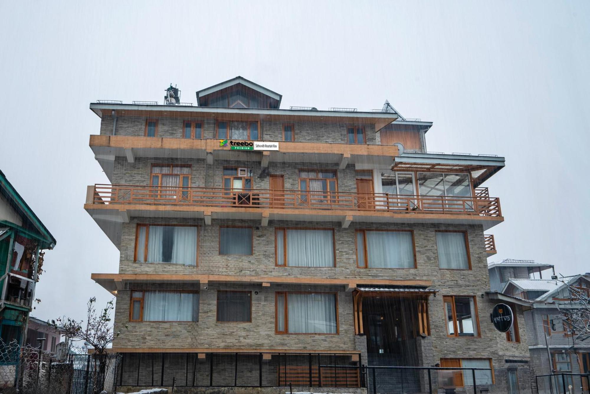 Treebo Premium Sattva With Mountain View Hotel Manali  Ngoại thất bức ảnh