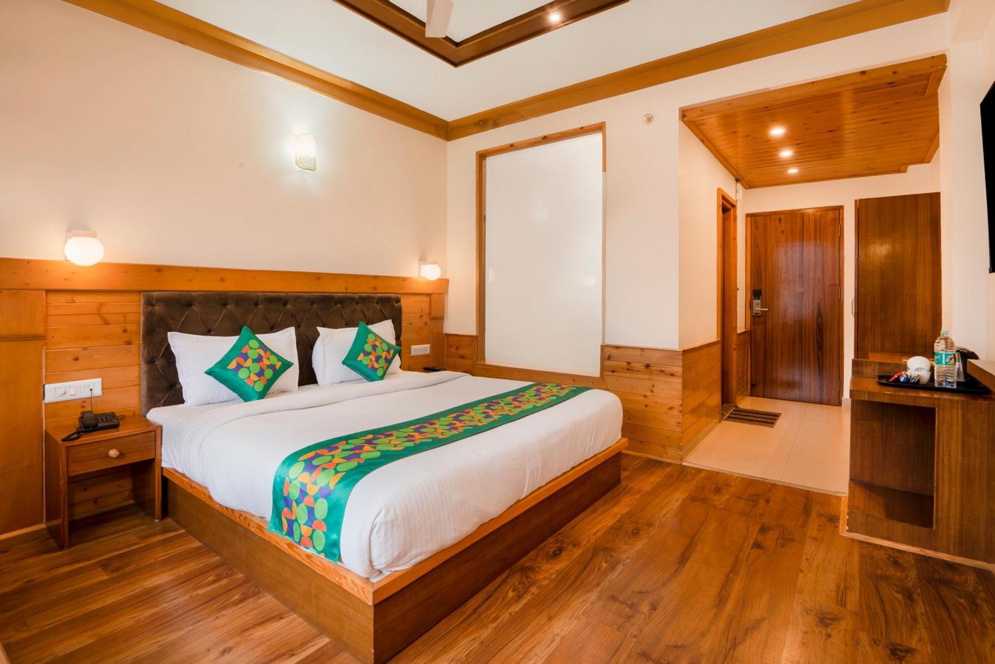 Treebo Premium Sattva With Mountain View Hotel Manali  Ngoại thất bức ảnh