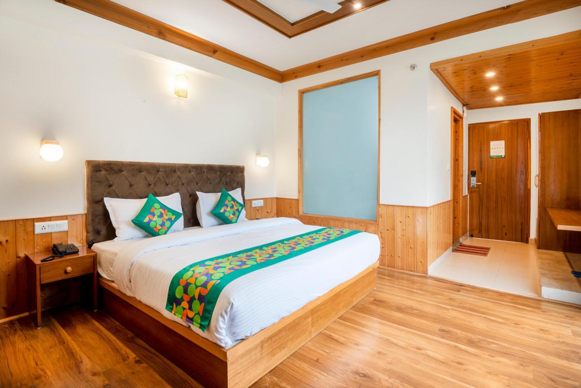 Treebo Premium Sattva With Mountain View Hotel Manali  Ngoại thất bức ảnh